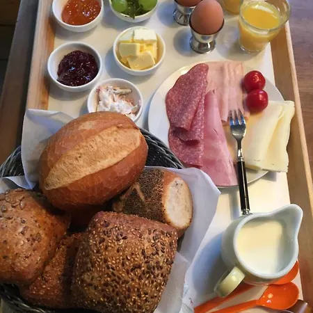 Bed & Breakfast Fabrikantenvilla Erkrath